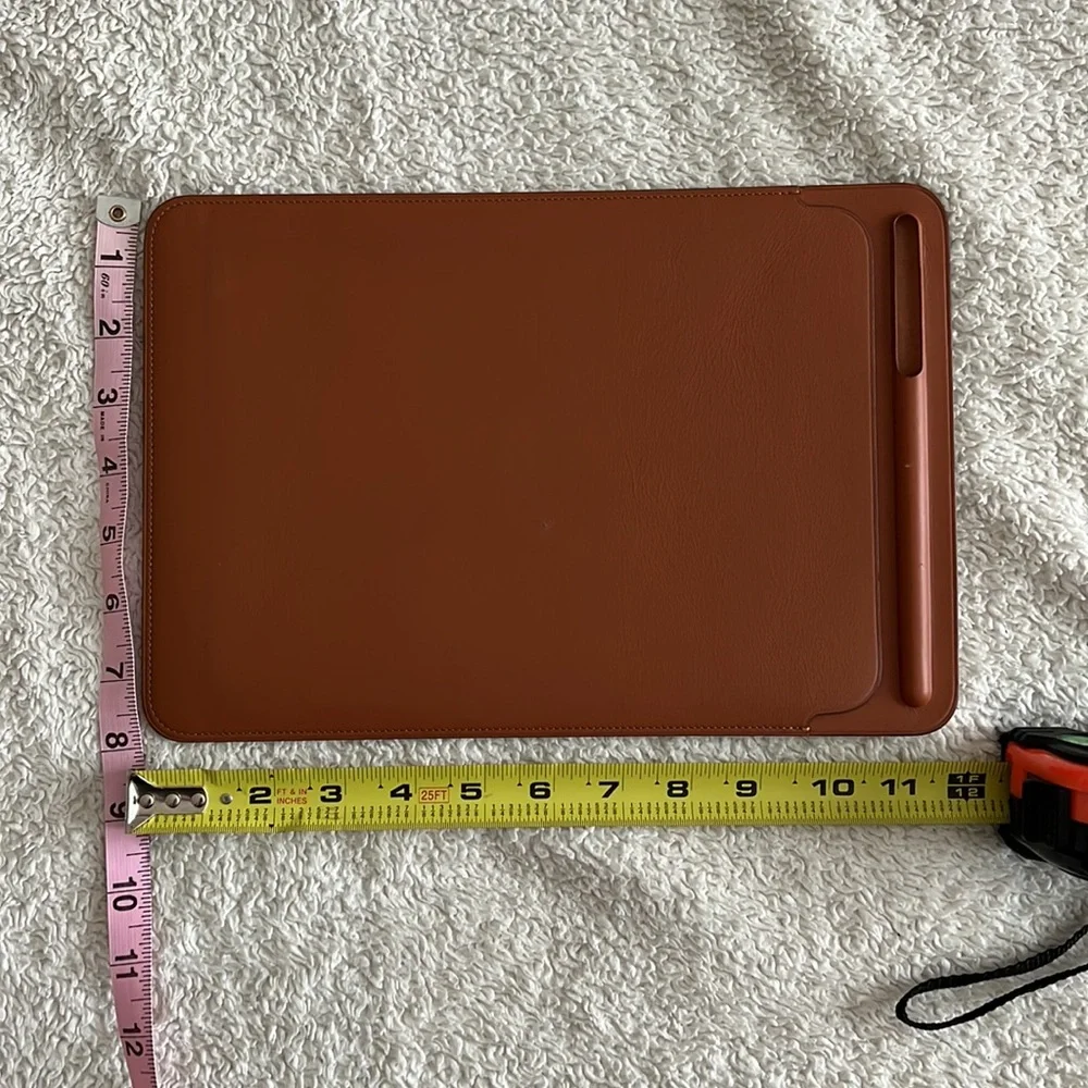 10.5” iPad Pro leather Sleeve in Saddle Brown
